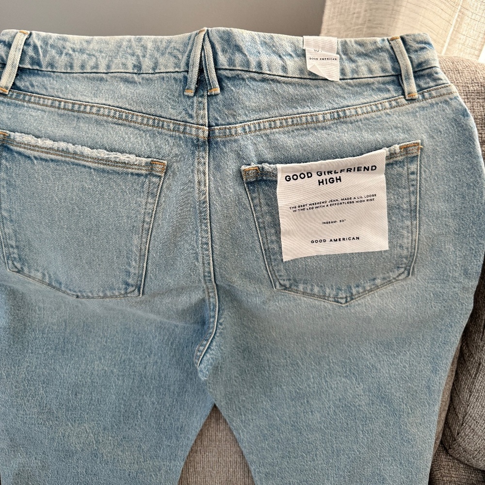 Good American Straight leg, Boyfriend jeans BRAND NEW W/ TAGS